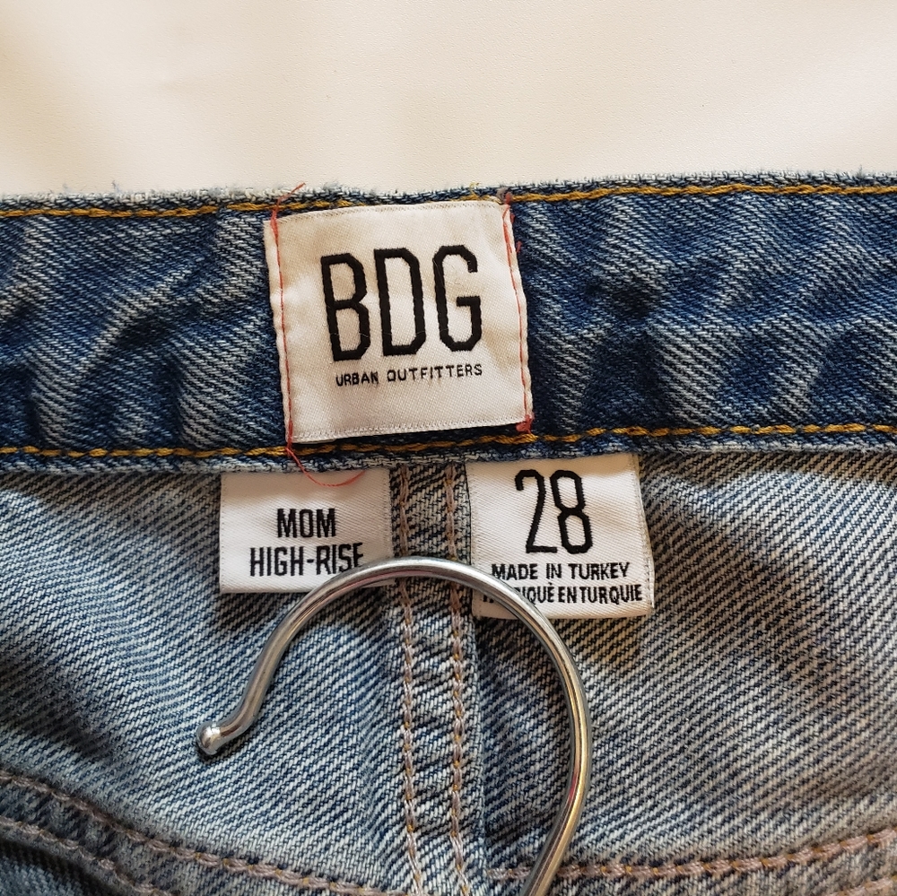 BDG Urban Outfitters Jeans Mom High-rise Medium Wash Distressed Womens 28 - Picture 3 of 9